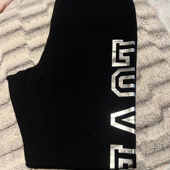 PINK Victoria's Secret Pants - NWT VS Pink Leggings
